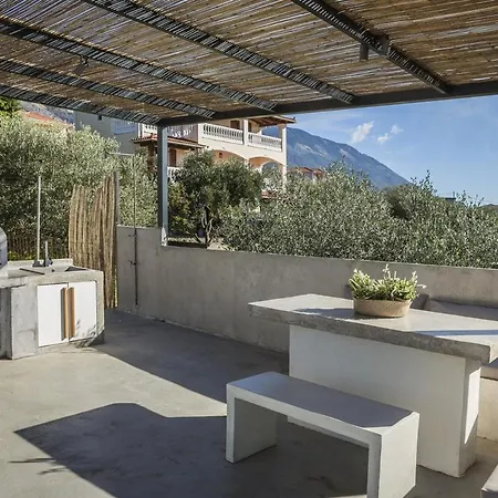 Villa Olive Bay View